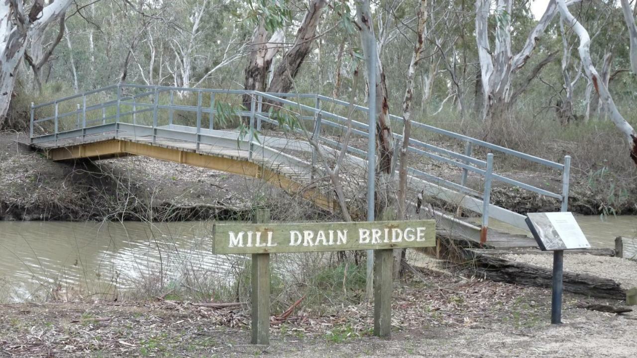 Loddon River Motel Kerang Eksteriør bilde
