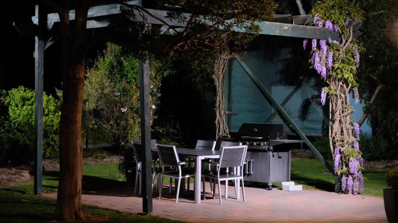 Loddon River Motel Kerang Eksteriør bilde